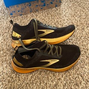 Brooks Levitate 4 running shoes.